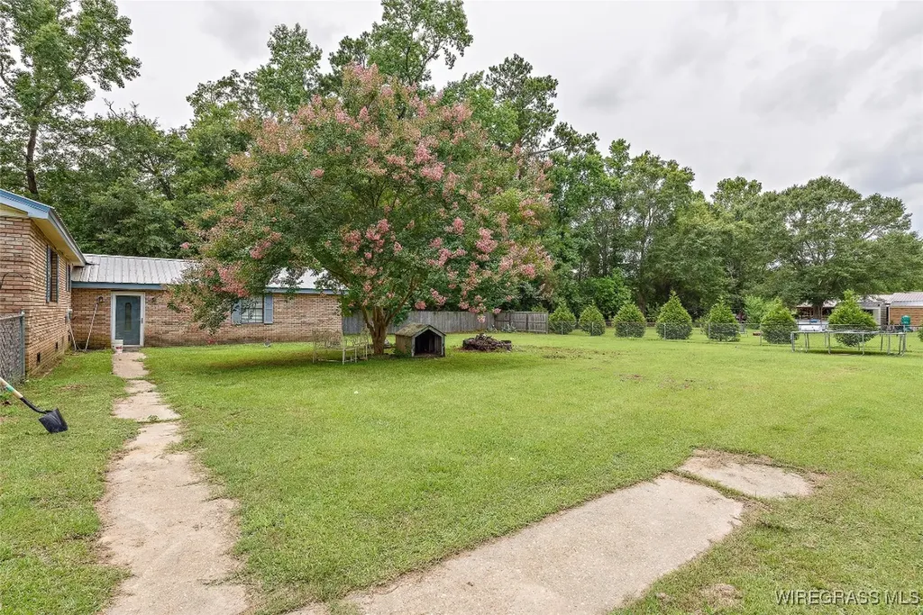 4105 Eddins Road Dothan AL 36301