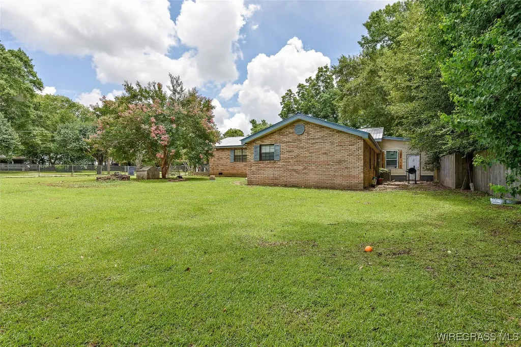 4105 Eddins Road Dothan AL 36301