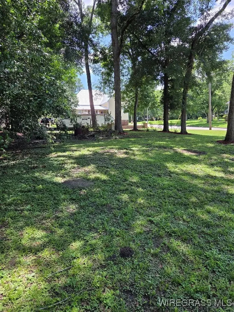 201 Oak Street Andalusia AL 36420
