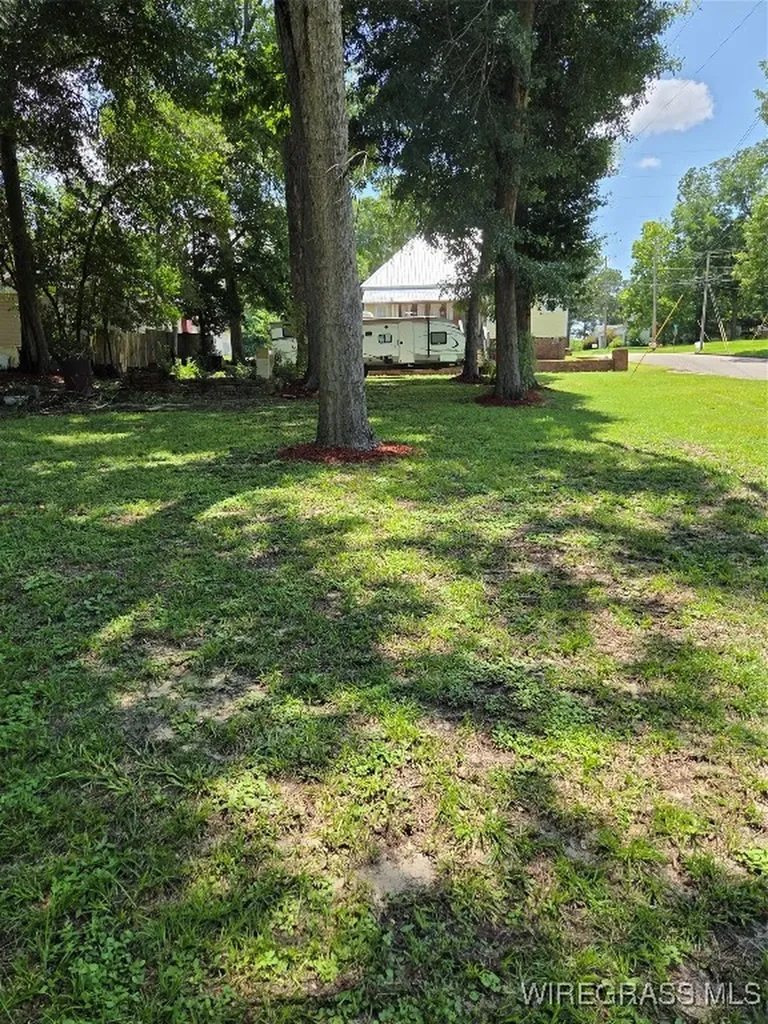 201 Oak Street Andalusia AL 36420