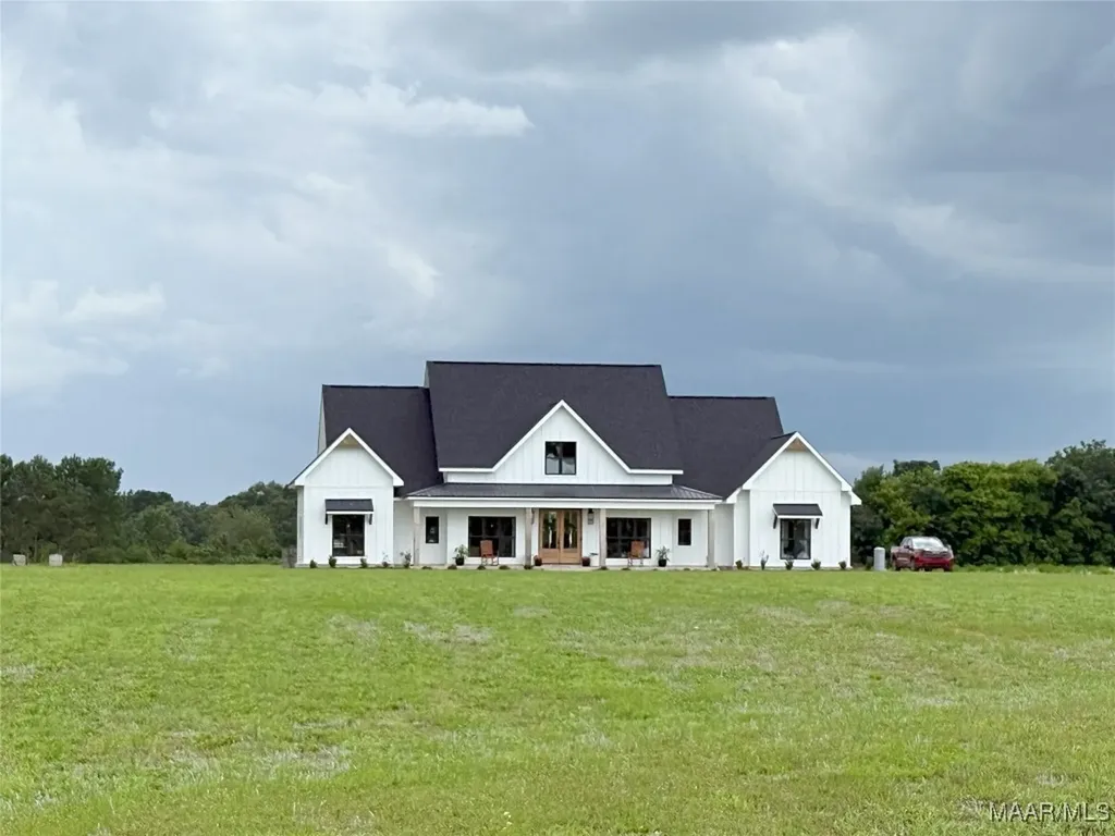 390 County Road 11 Road Headland AL 36345