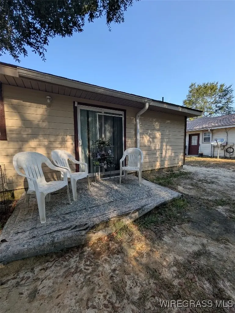 433 Joe Cook Street Cottonwood AL 36320