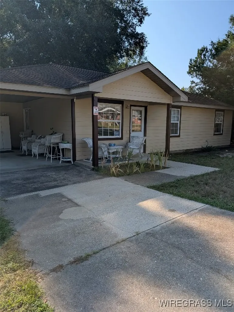 433 Joe Cook Street Cottonwood AL 36320