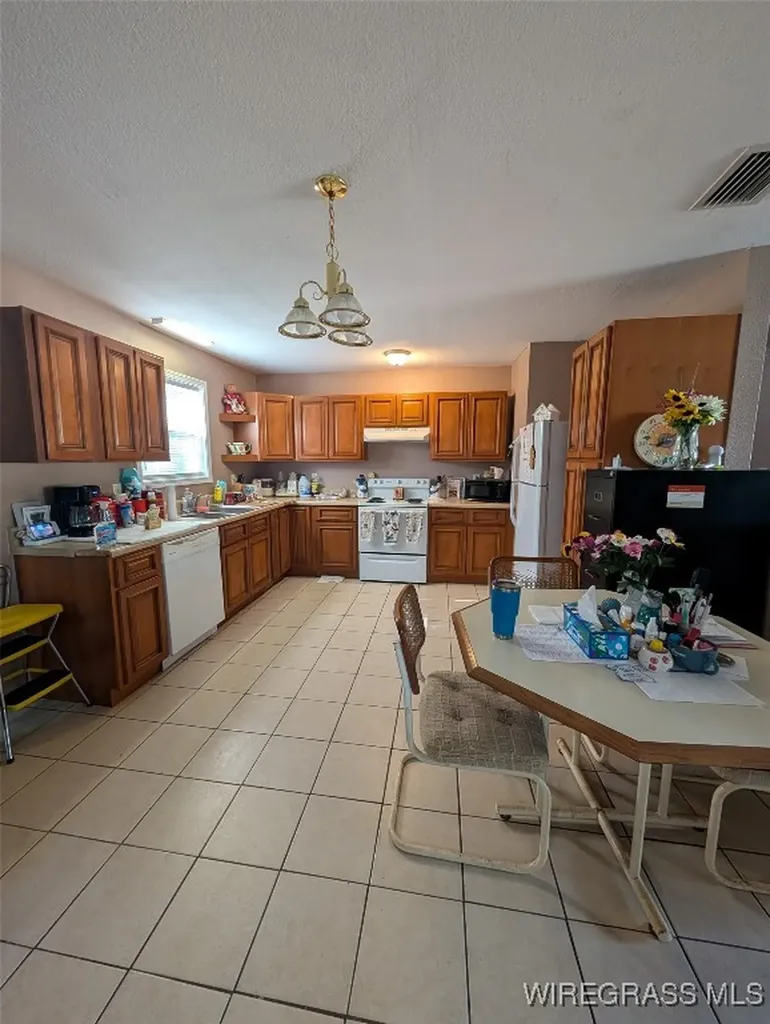 433 Joe Cook Street Cottonwood AL 36320