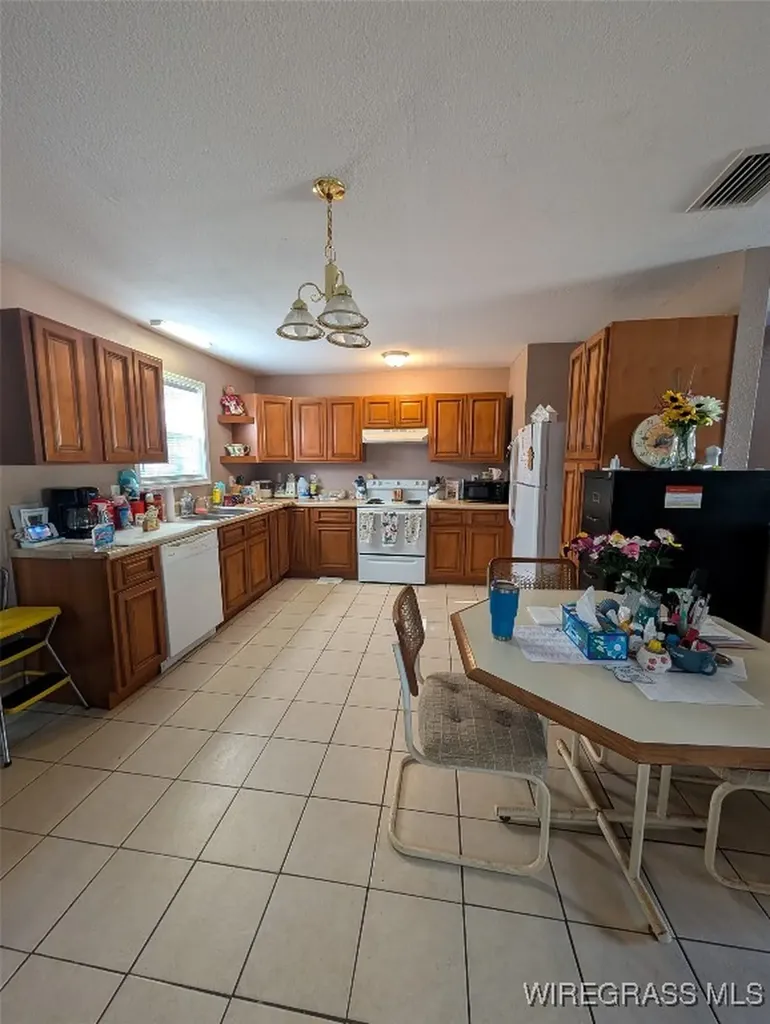 433 Joe Cook Street Cottonwood AL 36320