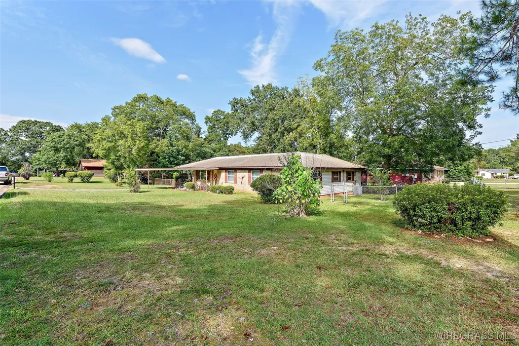 1200 Corner Street Dothan AL 36303