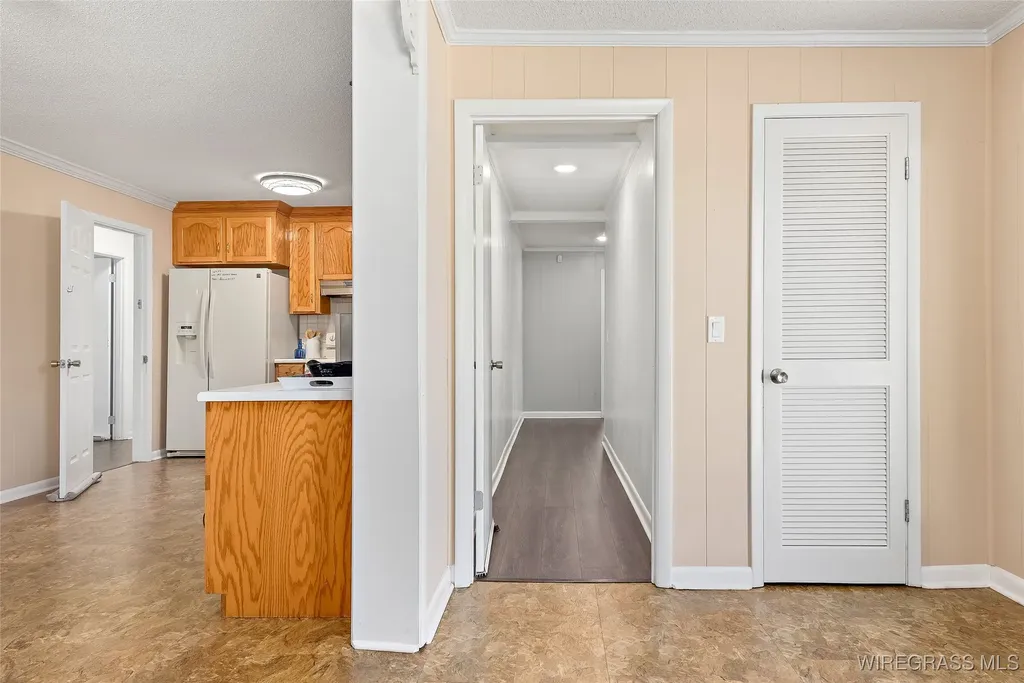 208 Deerfield Drive Enterprise AL 36330