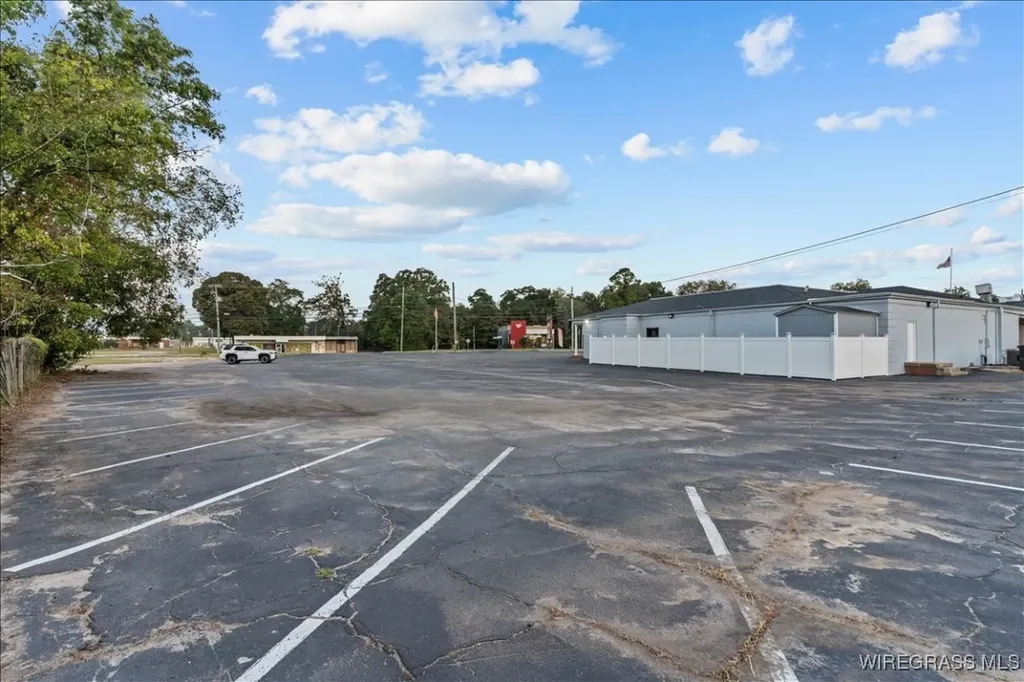 88 Daleville Avenue Daleville AL 36322