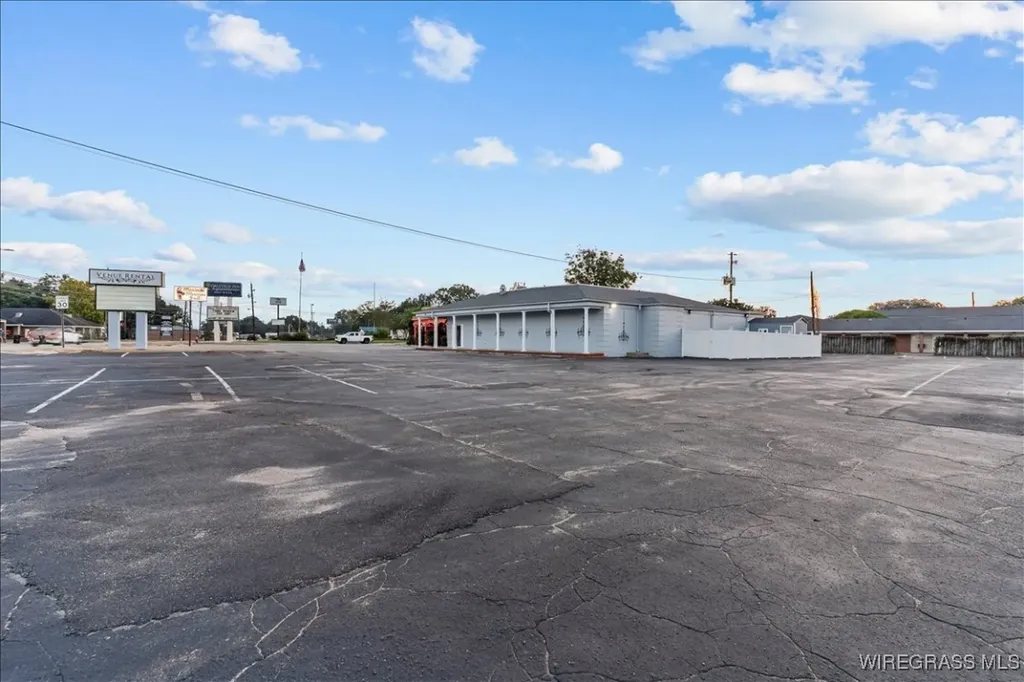 88 Daleville Avenue Daleville AL 36322