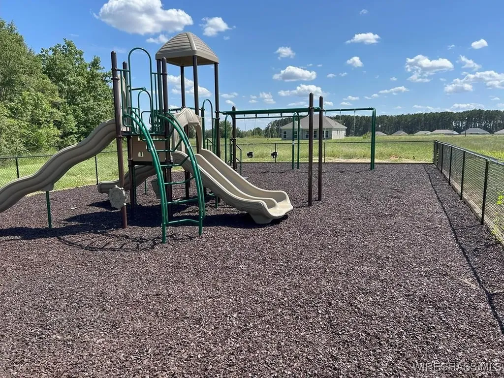 129 Edgewood Trail Headland AL 36345