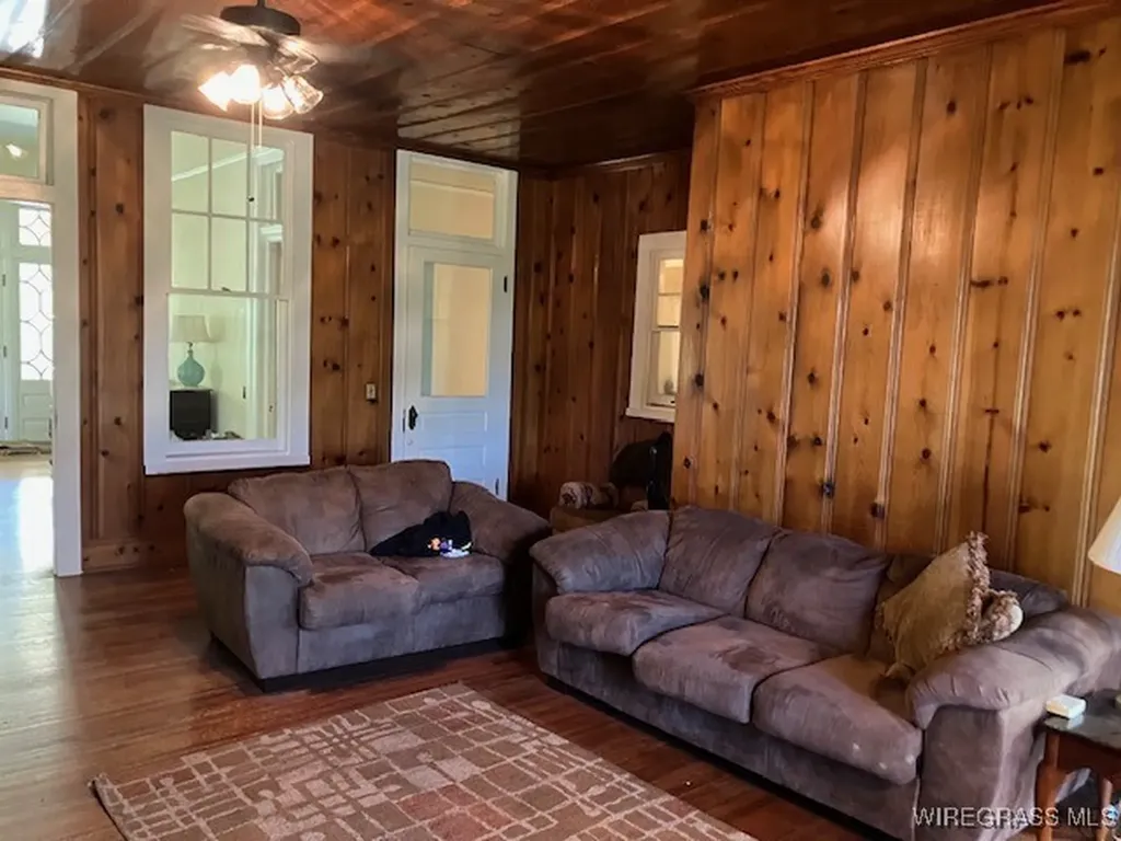 109 Main Street N Evergreen AL 36401