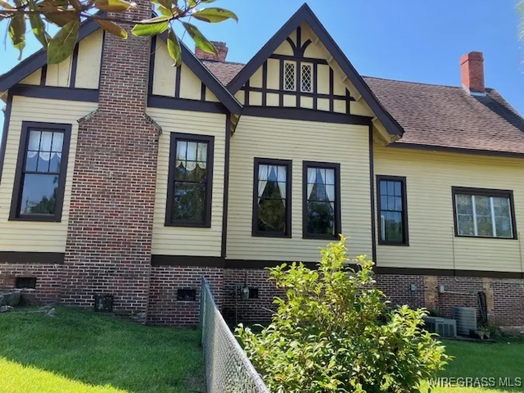 109 Main Street N Evergreen AL 36401