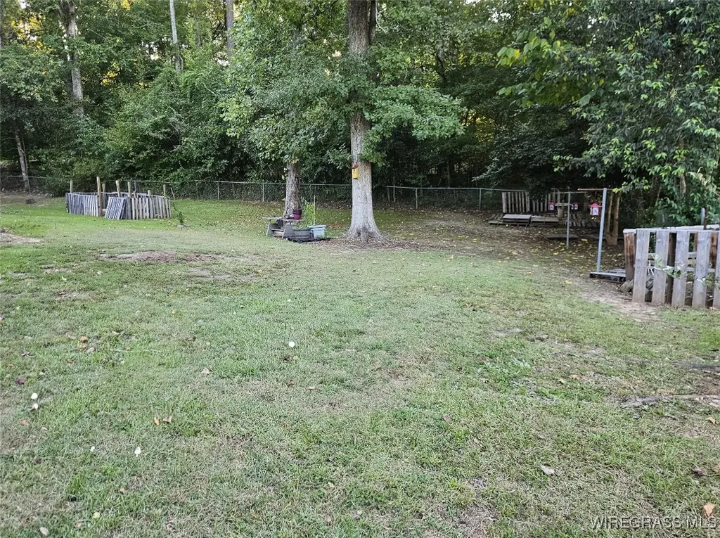 127 Peters Circle Ozark AL 36360