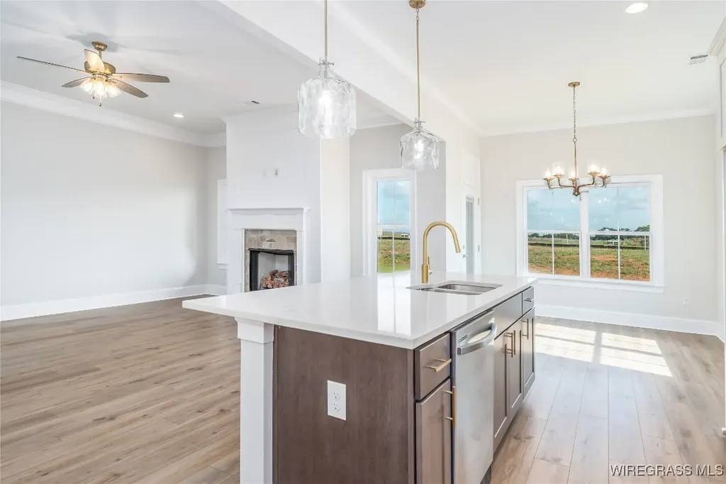 220 Zinnia Lane Dothan AL 36305