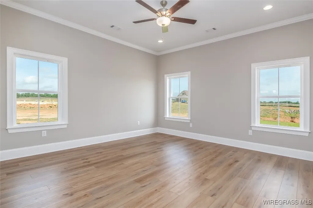 220 Zinnia Lane Dothan AL 36305