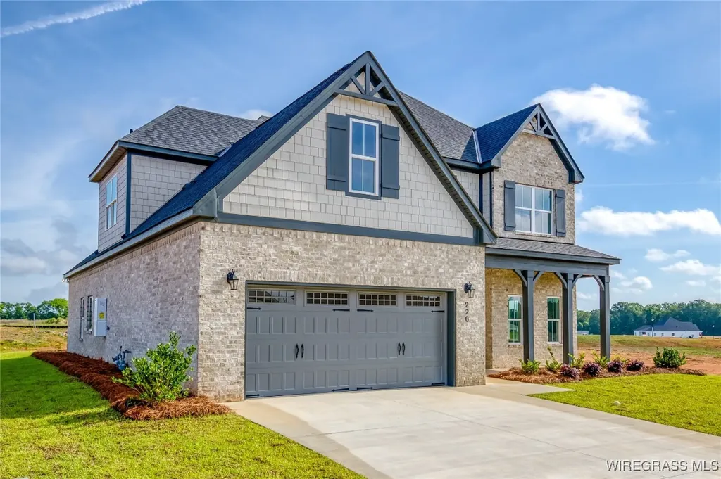 220 Zinnia Lane Dothan AL 36305