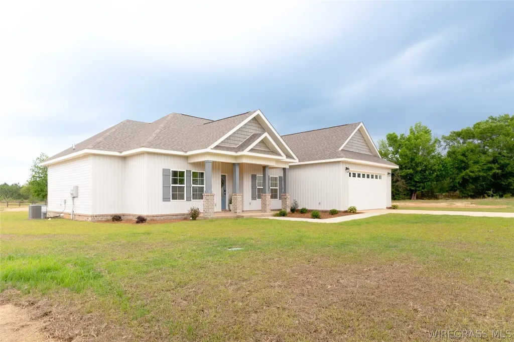 1525 County Road 514 Road Elba AL 36323