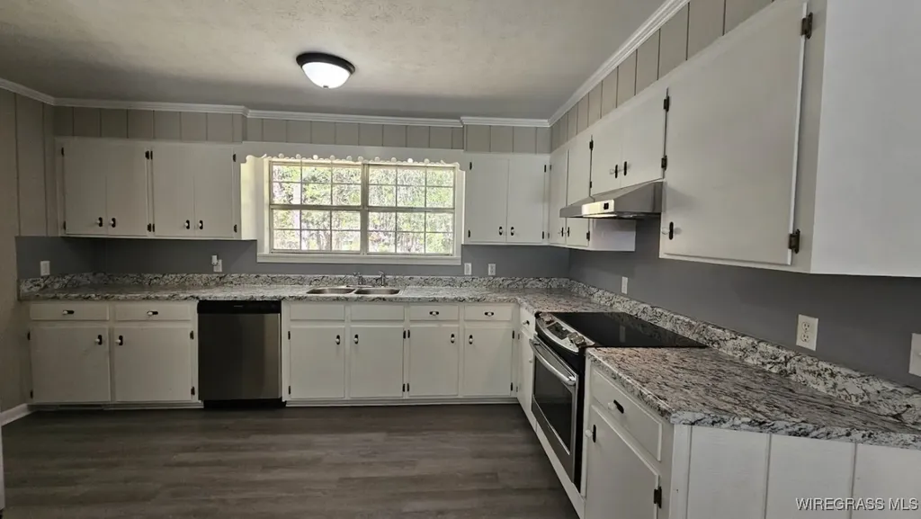 318 Doe Run Road Ozark AL 36360