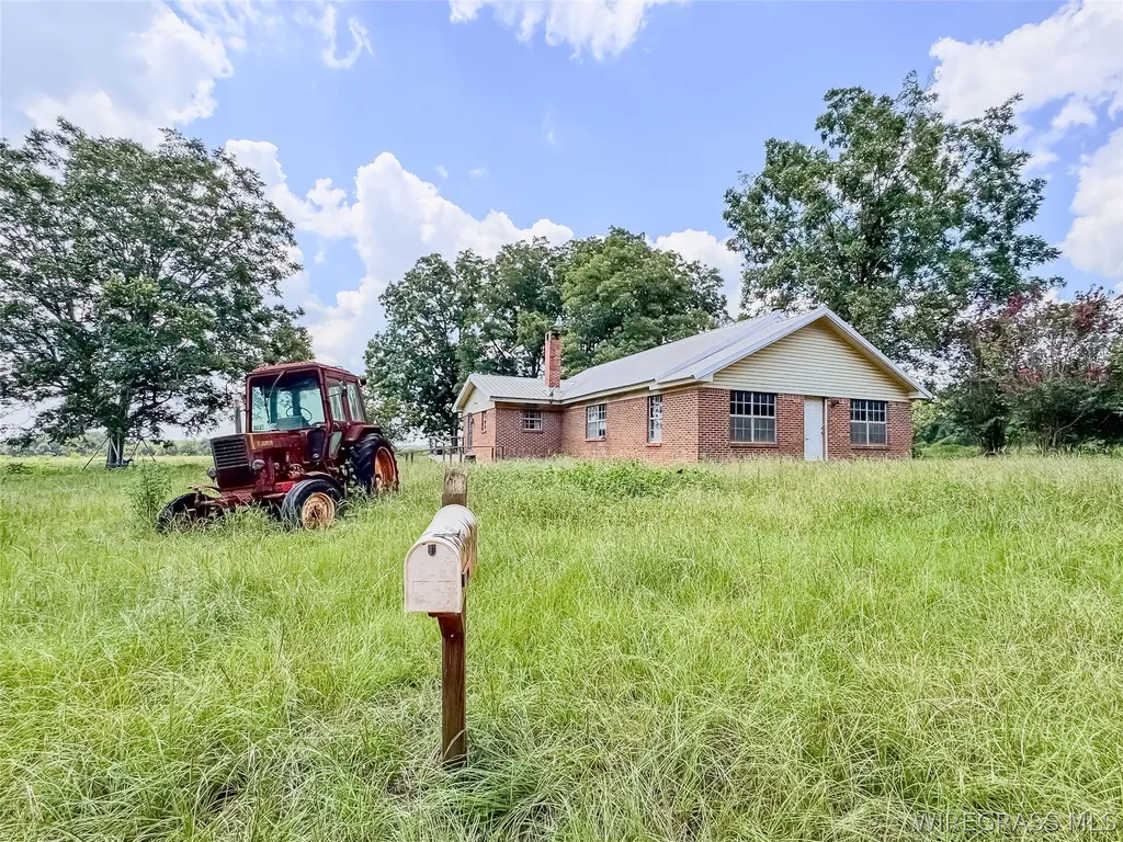 741 Double Creek Road Coffee Springs AL 36318