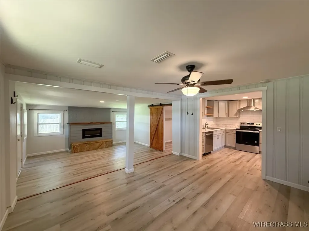 16268 W State Highway 52 Kinston AL 36453