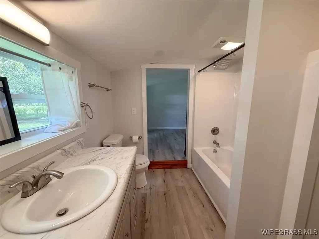 16268 W State Highway 52 Kinston AL 36453