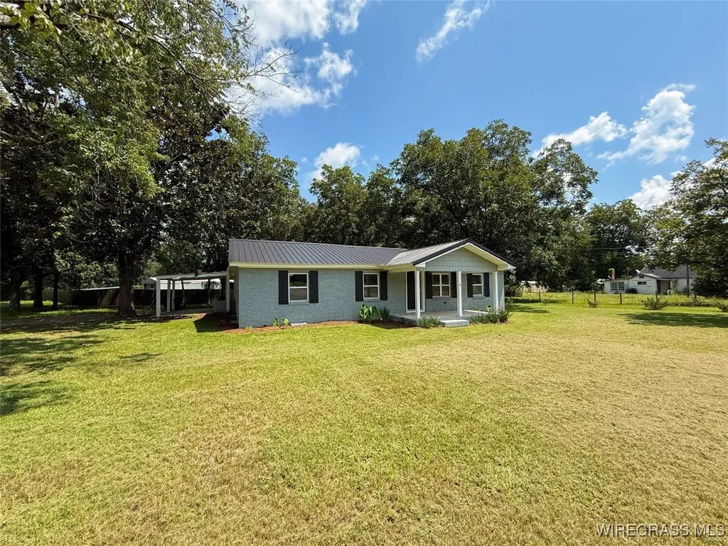 16268 W State Highway 52 Kinston AL 36453