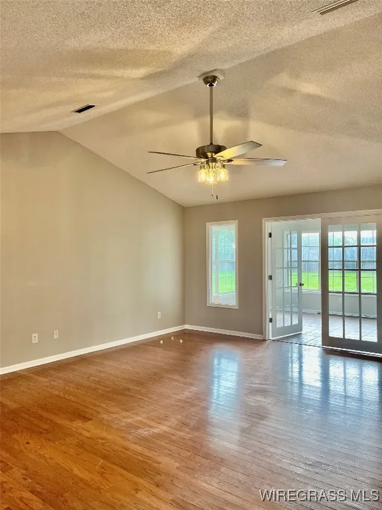 102 Daphne Drive Enterprise AL 36330