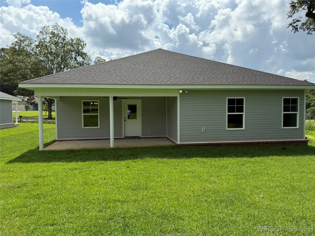 318 S Dawkins Street New Brockton AL 36351