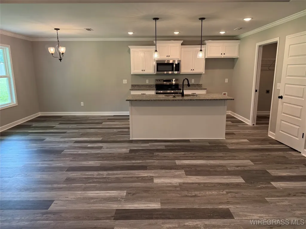 318 S Dawkins Street New Brockton AL 36351