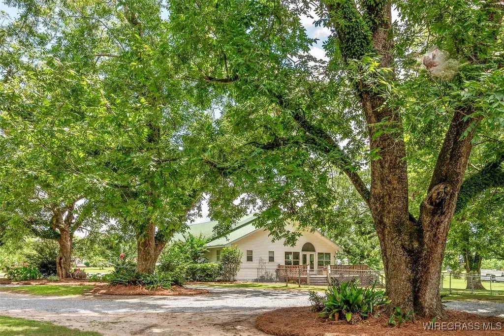 2271 Ozark Highway Enterprise AL 36330