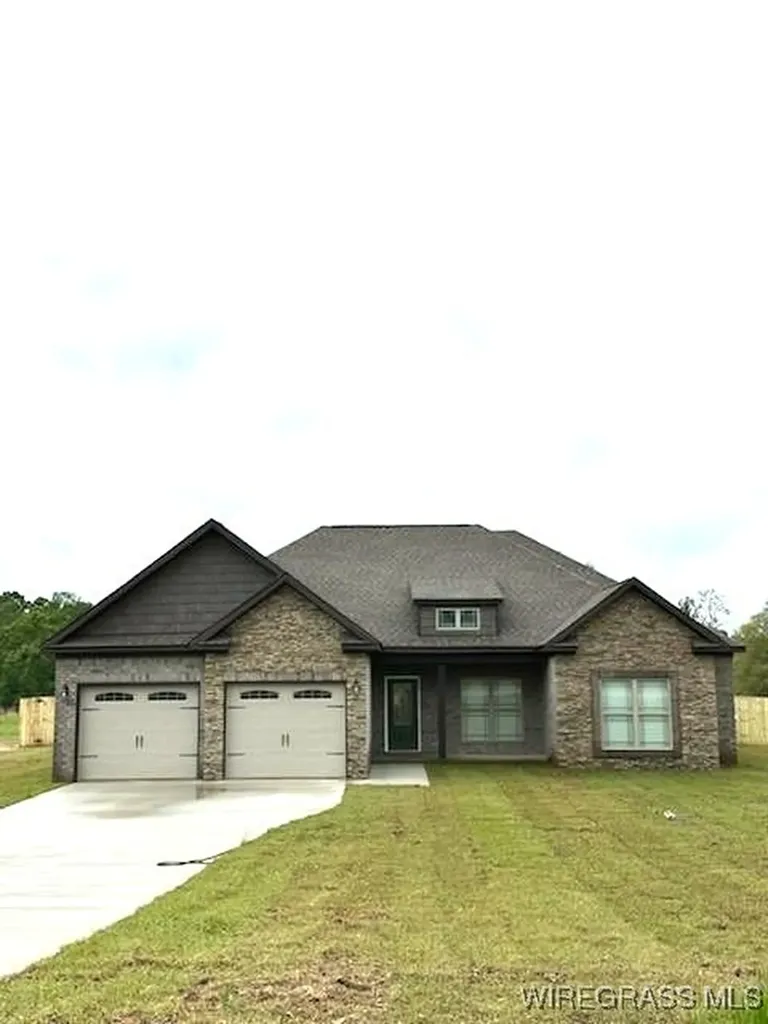 5136 Judge Logue Road Newton AL 35352