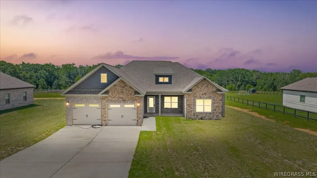 5136 Judge Logue Road Newton AL 35352