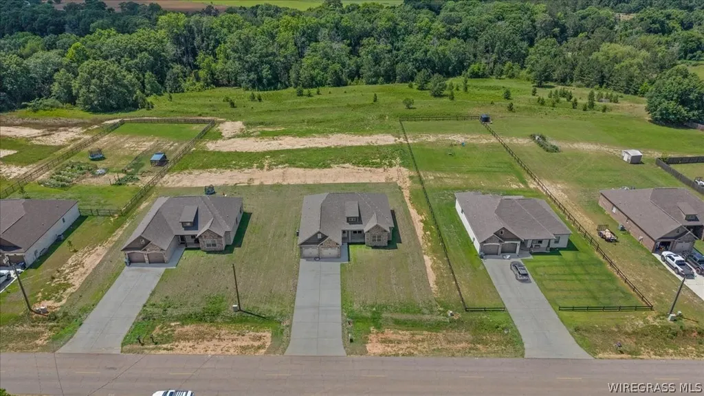 5136 Judge Logue Road Newton AL 35352