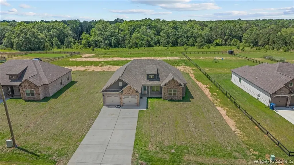 5136 Judge Logue Road Newton AL 35352