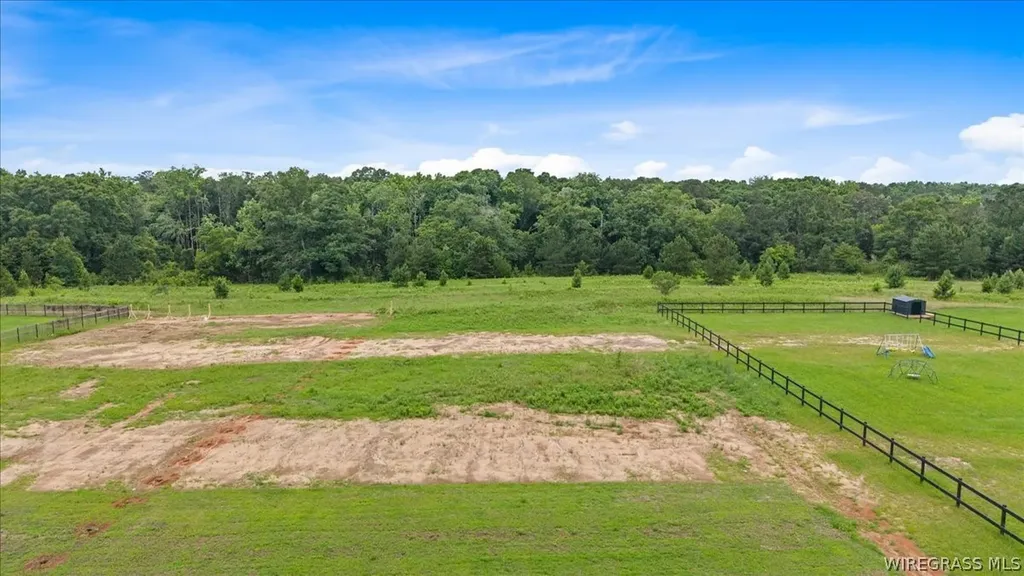 5136 Judge Logue Road Newton AL 35352