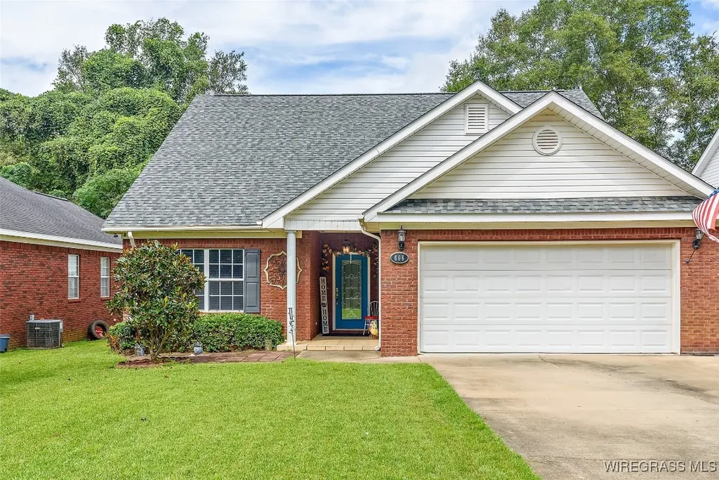606 Frankfort Drive Dothan AL 36305