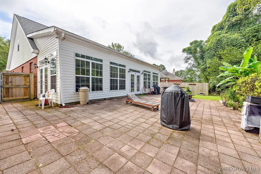 606 Frankfort Drive Dothan AL 36305