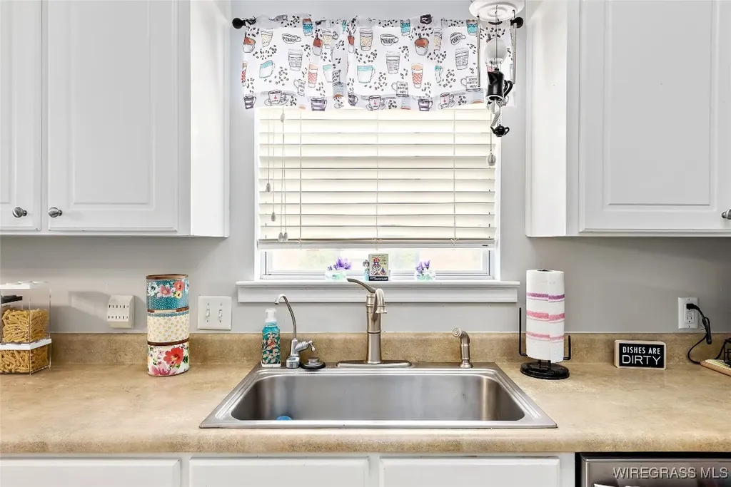 606 Frankfort Drive Dothan AL 36305