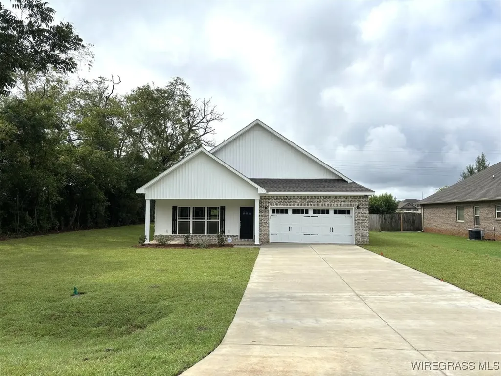 523 Averett Road Enterprise AL 36330