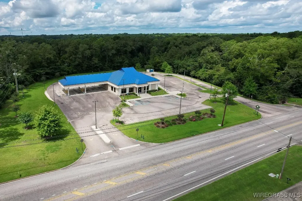 1380 E Cottonwood Road Dothan AL 36322
