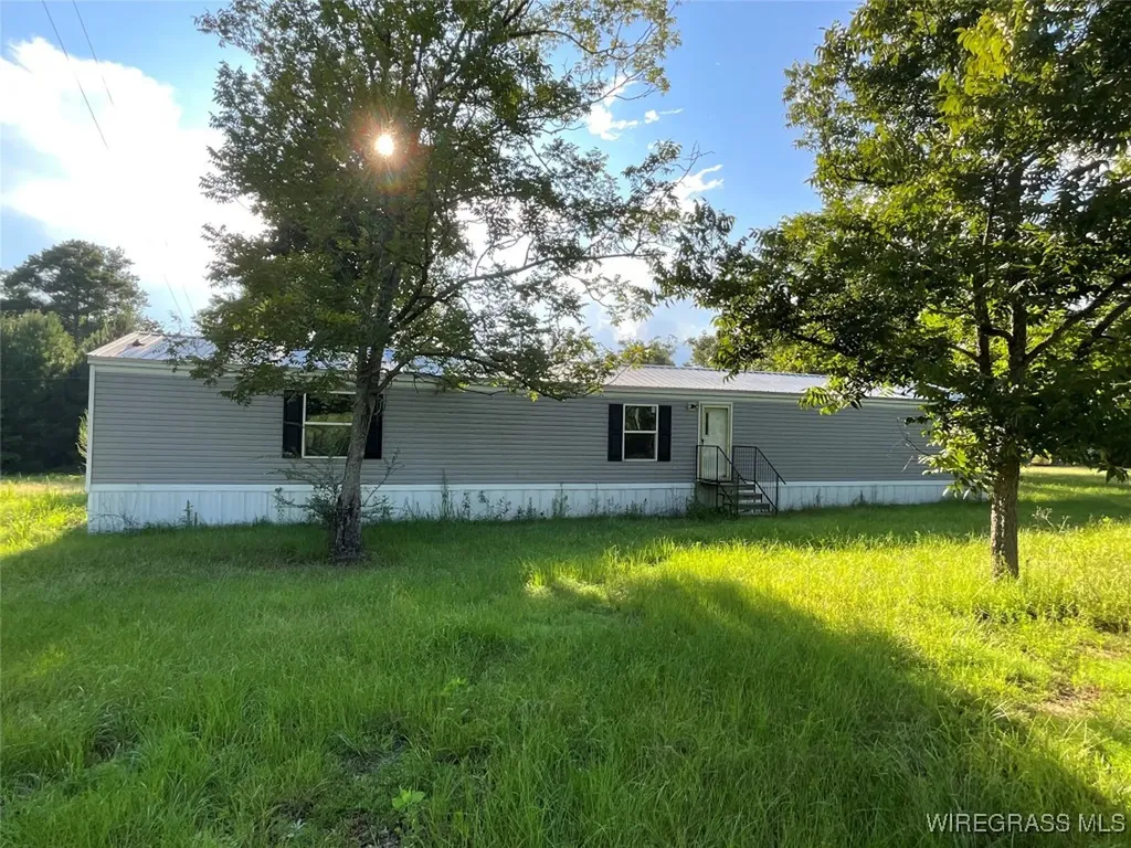 1095 White Oak Road Slocomb AL 36375