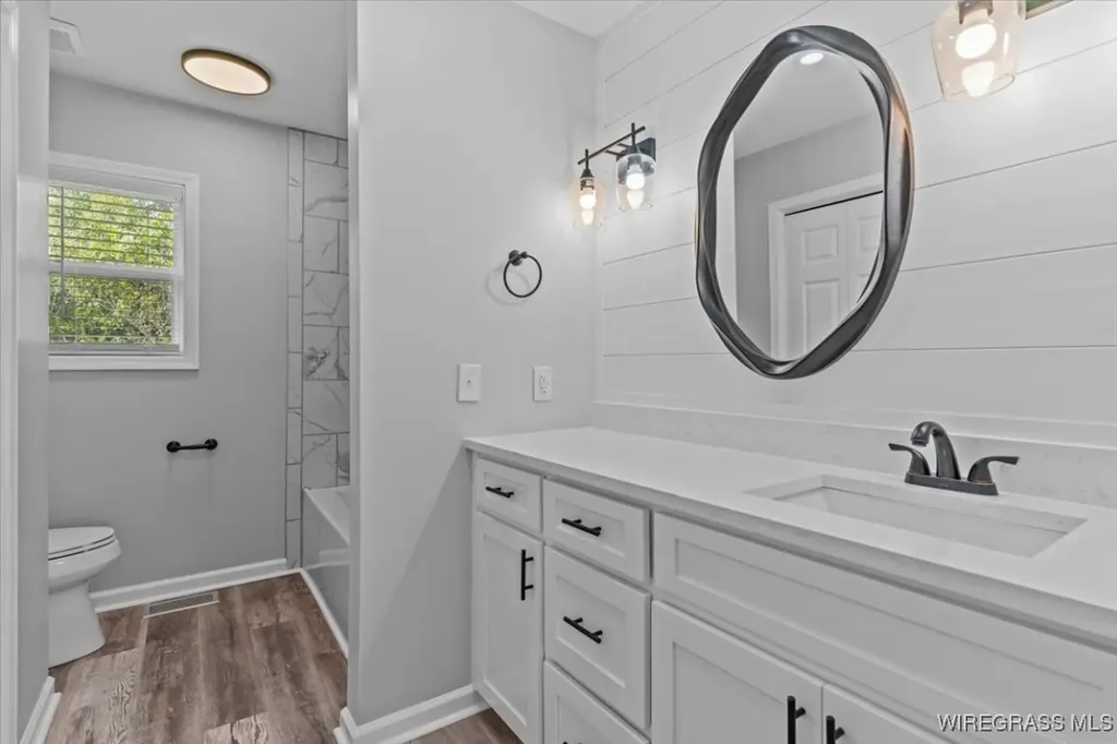 105 N Woodlawn Drive Enterprise AL 36330