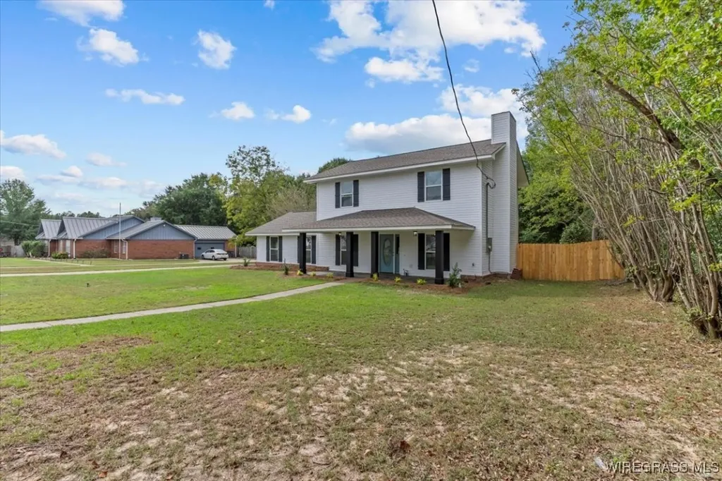 105 N Woodlawn Drive Enterprise AL 36330