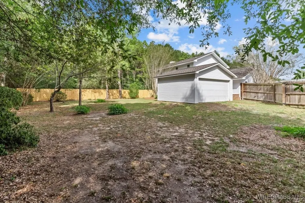 105 N Woodlawn Drive Enterprise AL 36330