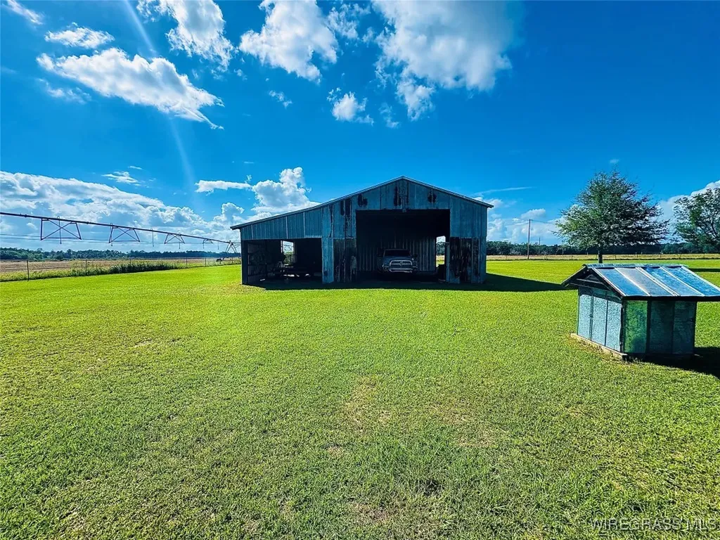 1716 Burl Lee Road Cottonwood AL 36320