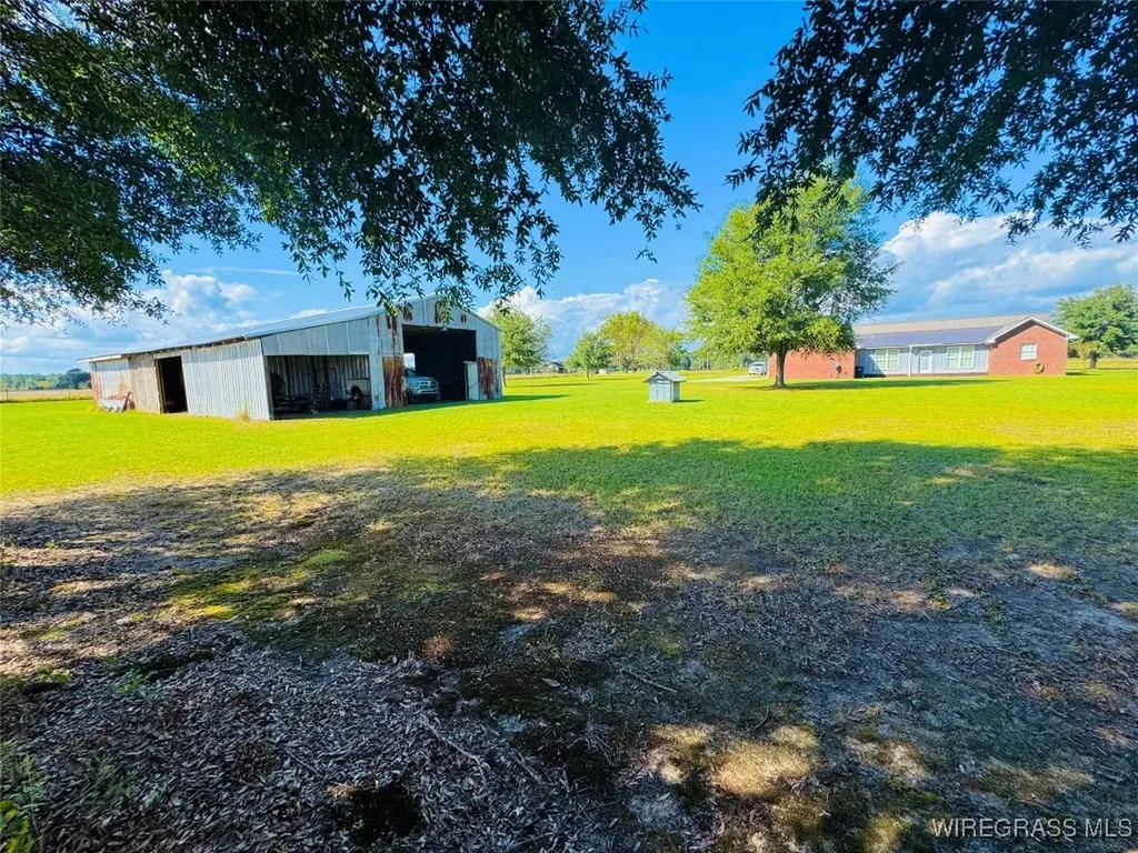 1716 Burl Lee Road Cottonwood AL 36320