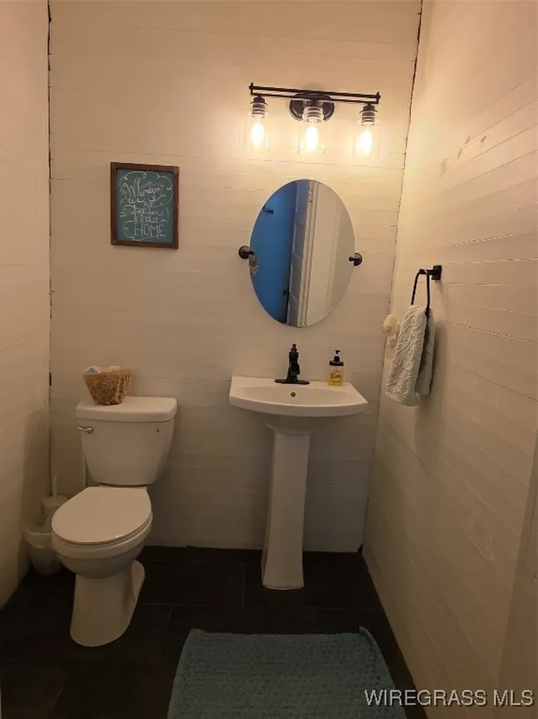 111 S Johnson Street Samson AL 36477