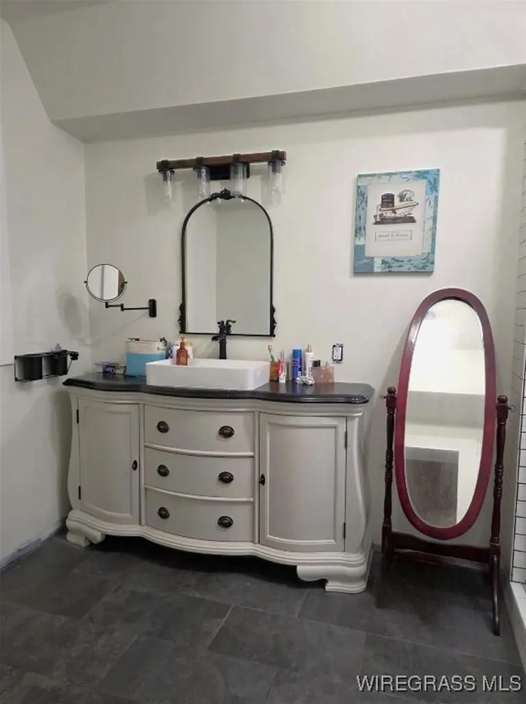 111 S Johnson Street Samson AL 36477