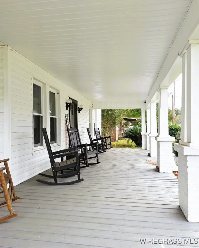 111 S Johnson Street Samson AL 36477