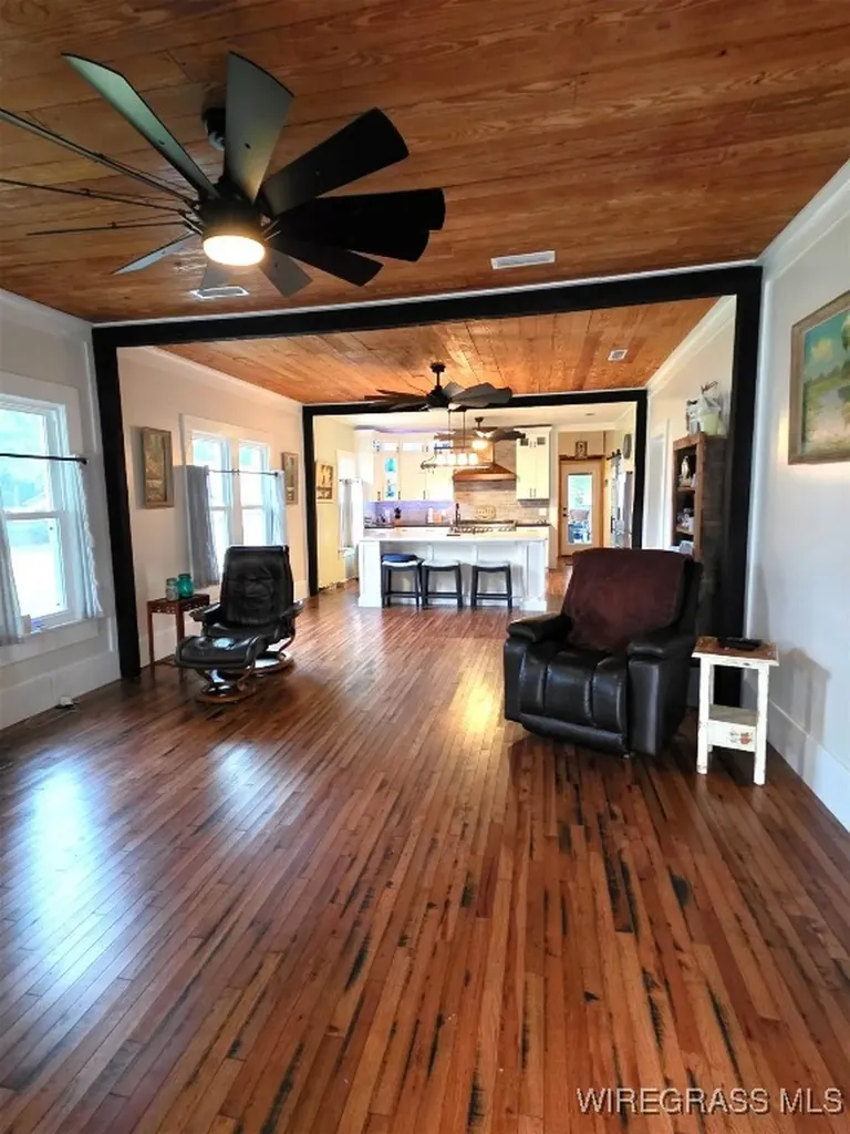 111 S Johnson Street Samson AL 36477